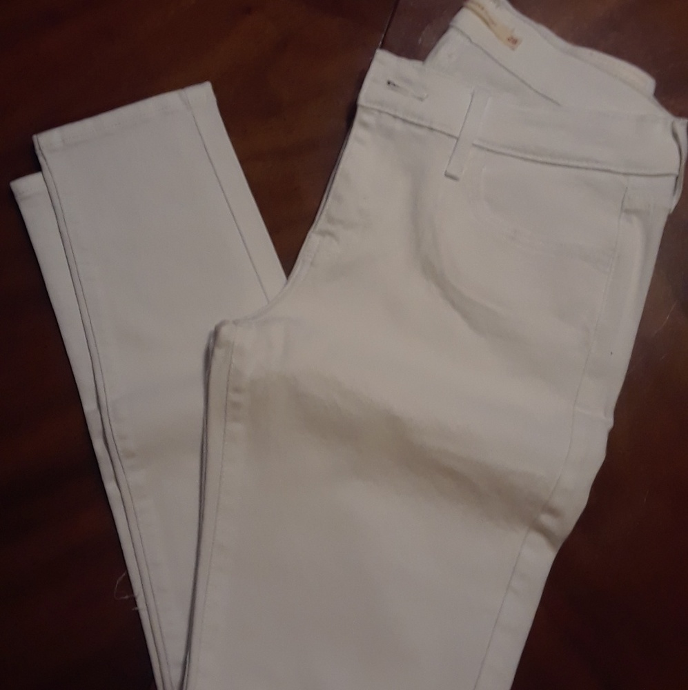 Levis 710 super skinny mid rise jeans white
